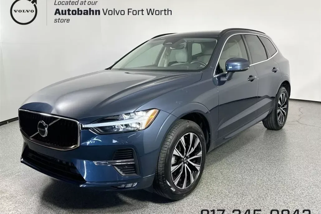 2023 Volvo XC60 B5 Core photo 1