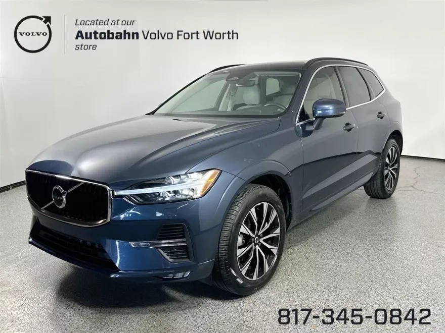 2023 Volvo XC60 B5 Core photo 1