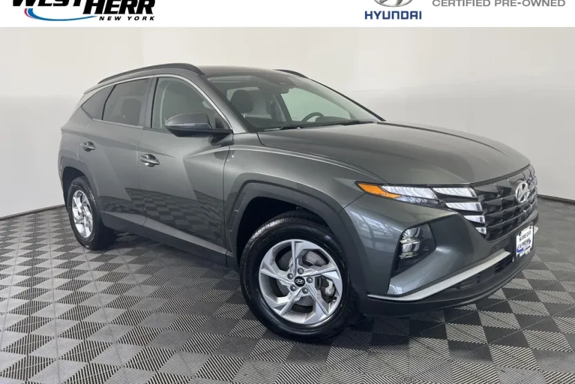 2022 Hyundai Tucson SEL photo 1