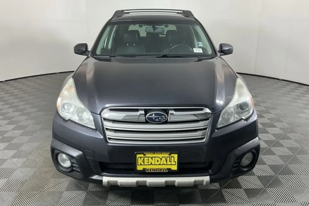 2013 Subaru Outback 2.5i photo 1