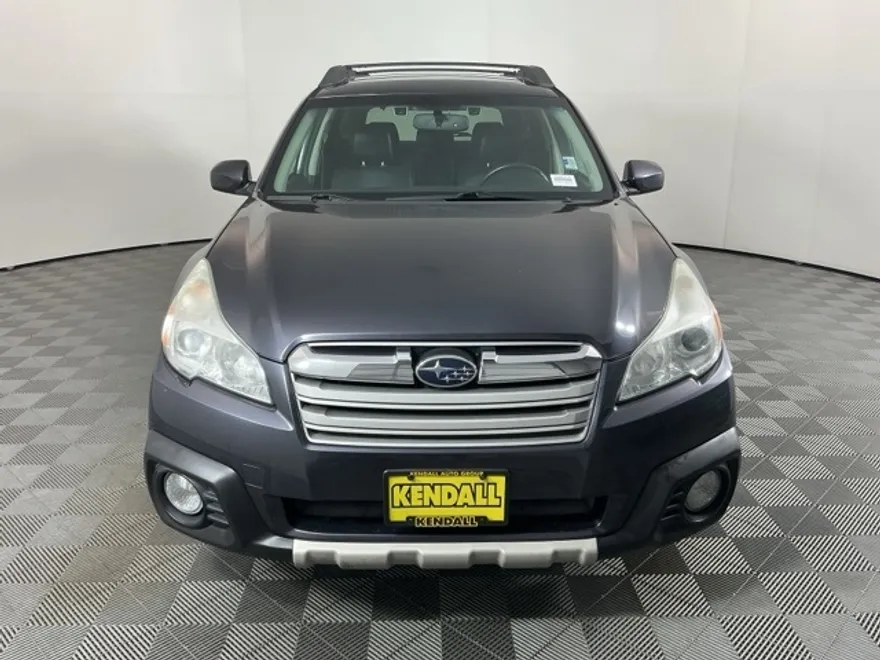 2013 Subaru Outback 2.5i photo 1