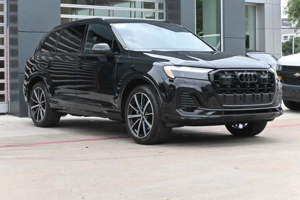 2025 Audi Q7 Premium Plus photo 1