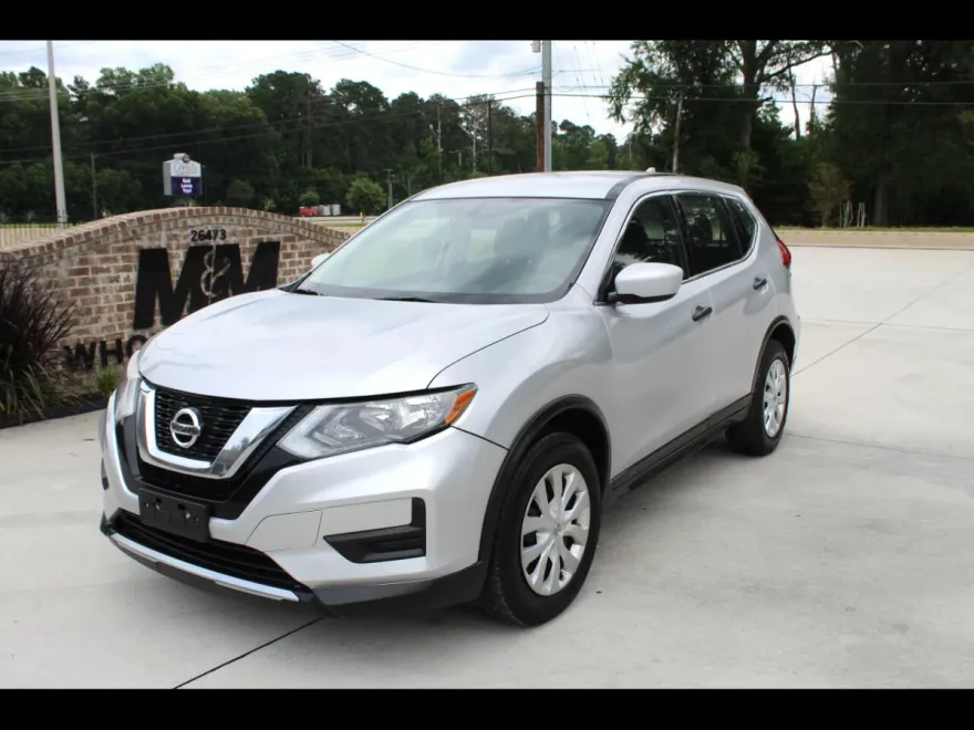 2017 Nissan Rogue S photo 1