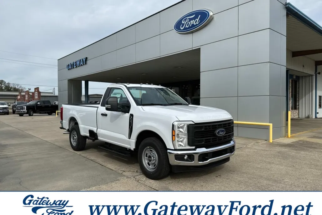 2025 Ford F-250 XL photo 1