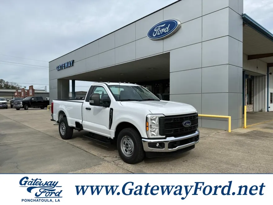 2025 Ford F-250 XL photo 1