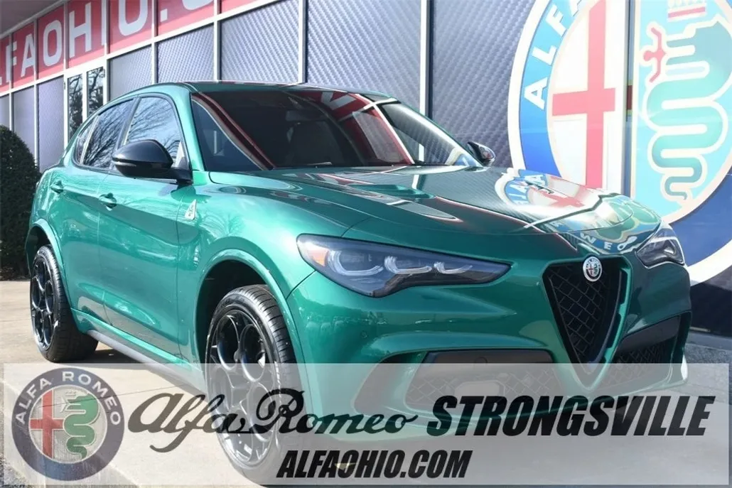 2024 Alfa Romeo Stelvio Quadrifoglio photo 1