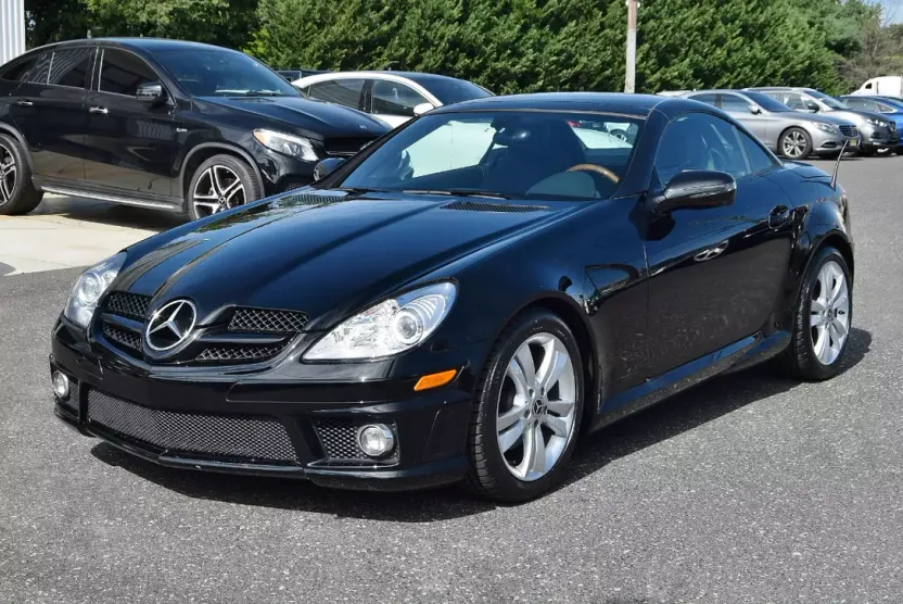 2011 Mercedes Benz SLK 300 photo 1