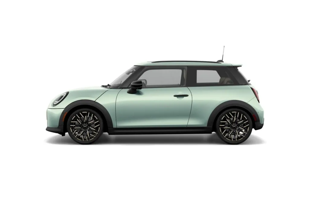 2026 Mini Cooper S Iconic photo 1