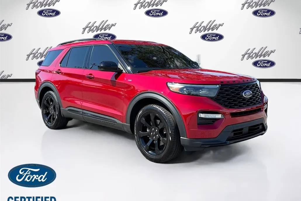 2023 Ford Explorer ST-Line photo 1