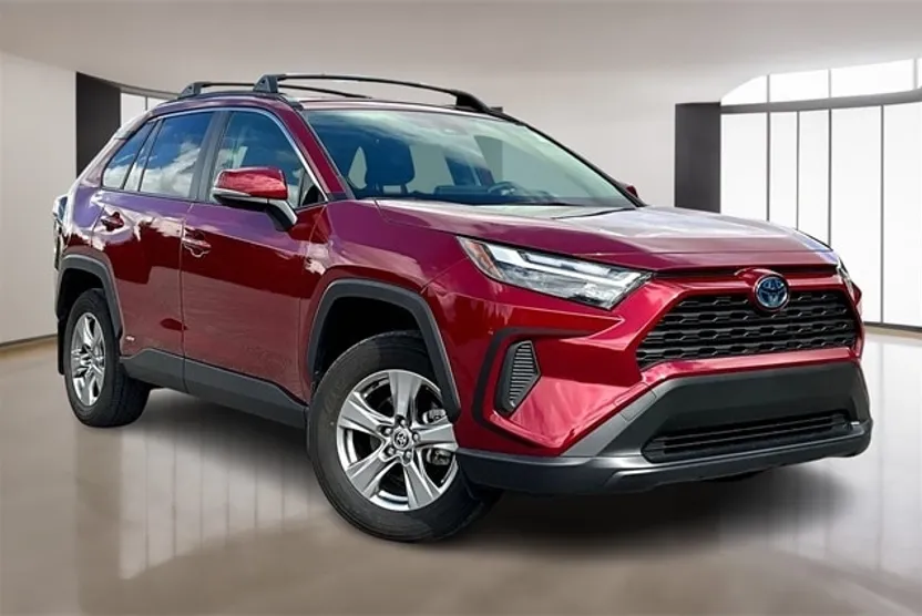 2023 Toyota RAV4 Hybrid XLE photo 1