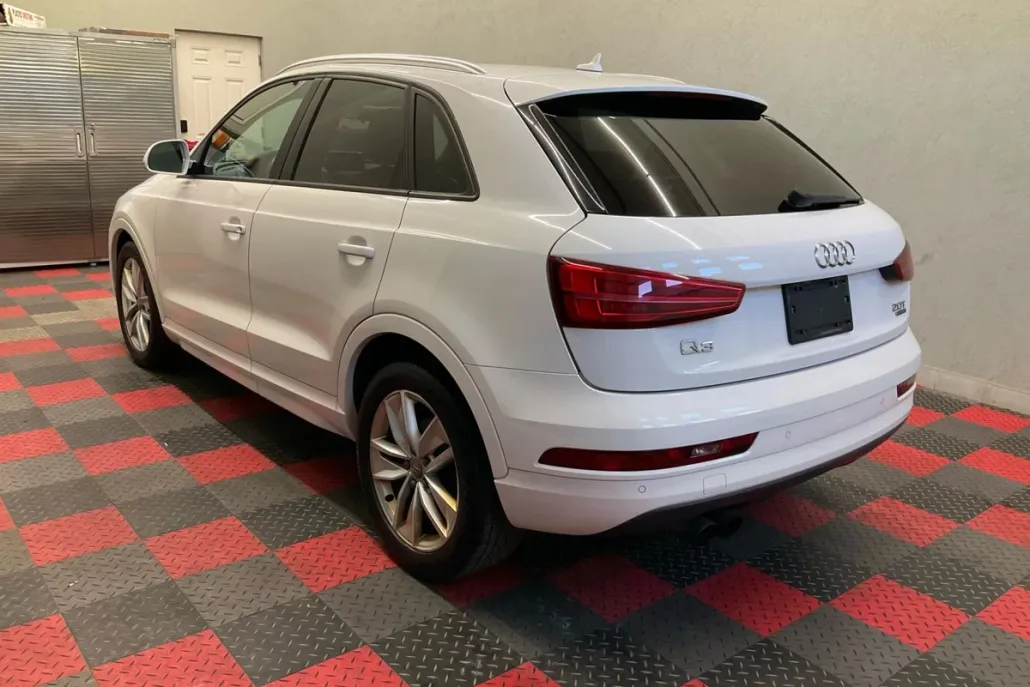 2017 Audi Q3 Premium photo 1