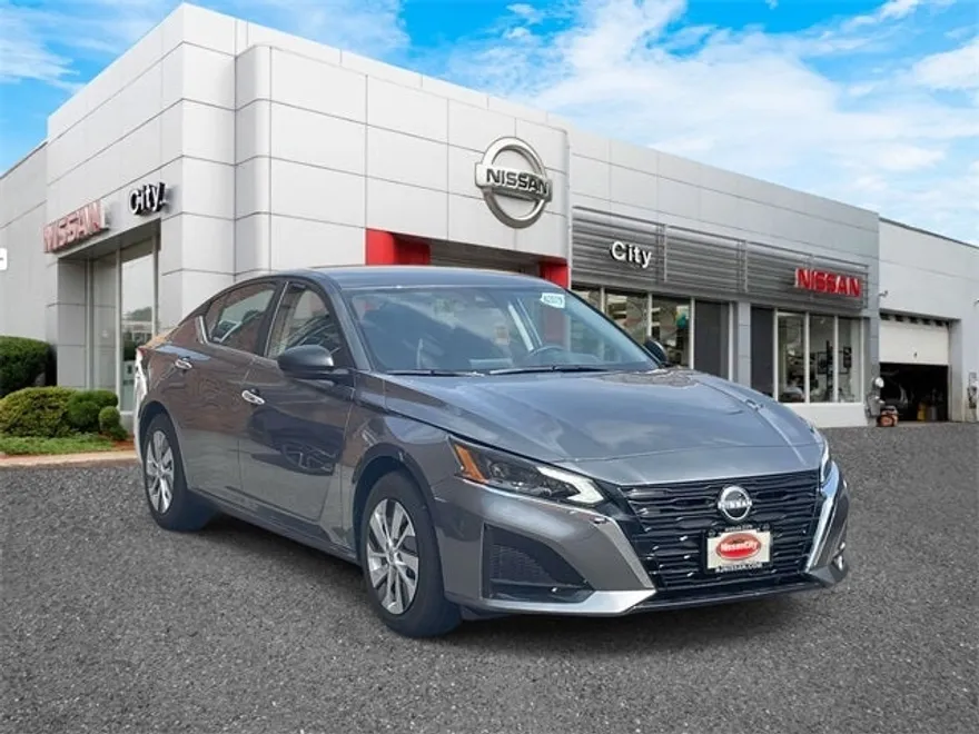 2025 Nissan Altima 2.5 S photo 1