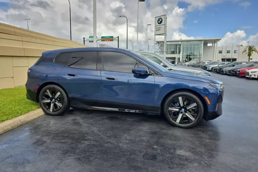 2022 Bmw iX xDrive50i photo 1