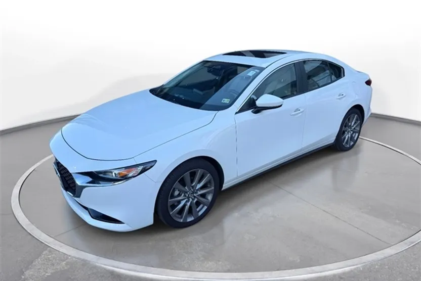 2025 Mazda Mazda3 2.5 s Preferred photo 1