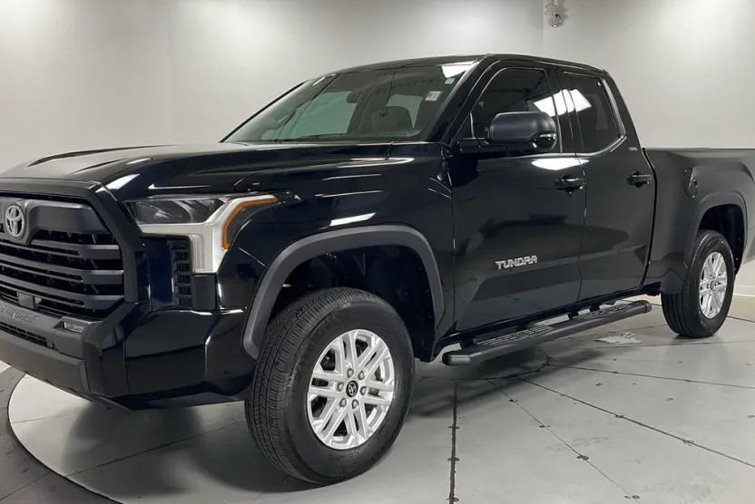 2024 Toyota Tundra SR5 photo 1