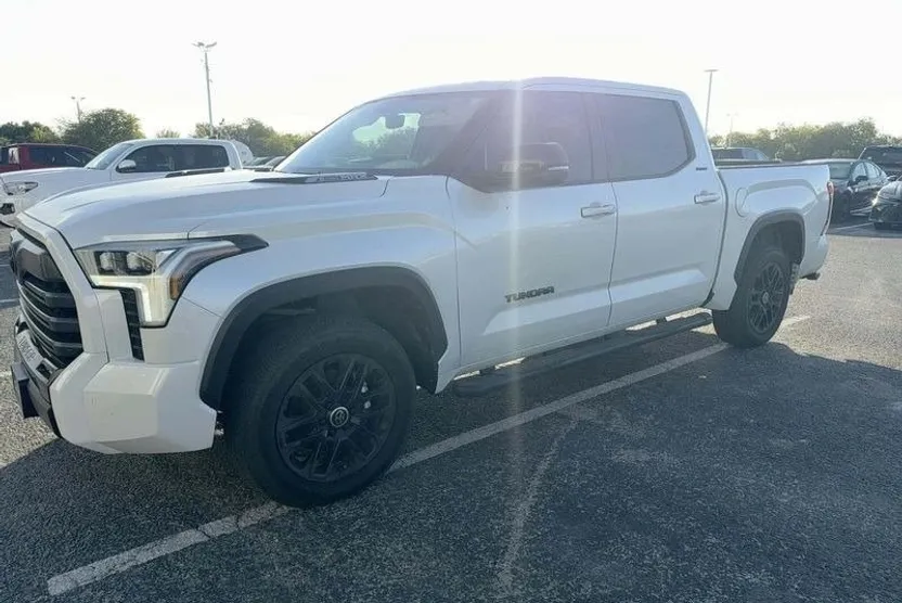 2024 Toyota Tundra Limited photo 1