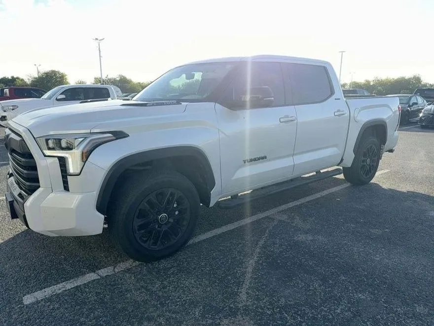 2024 Toyota Tundra Limited photo 1