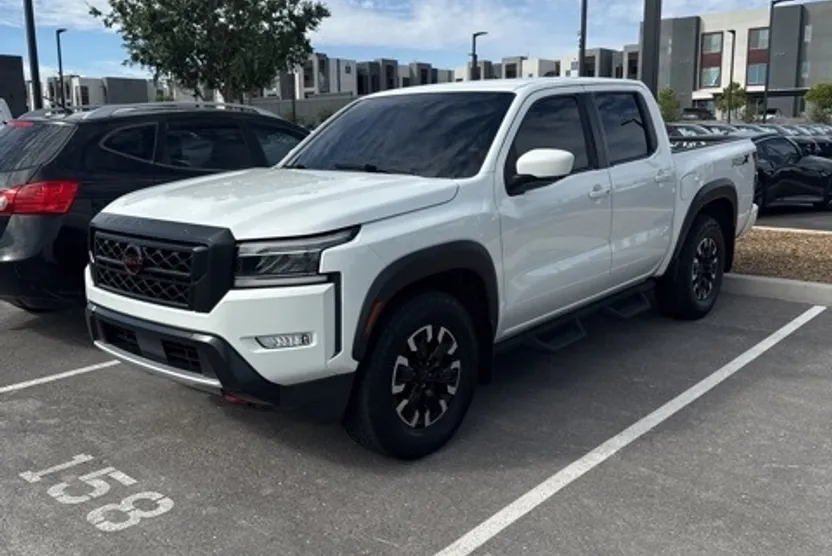 2022 Nissan Frontier PRO-X photo 1