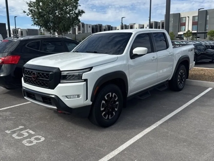 2022 Nissan Frontier PRO-X photo 1