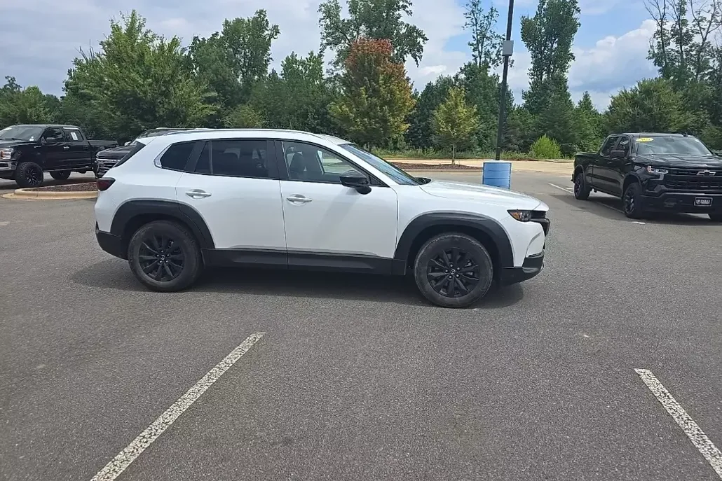2024 Mazda CX-50 2.5 S Preferred photo 1