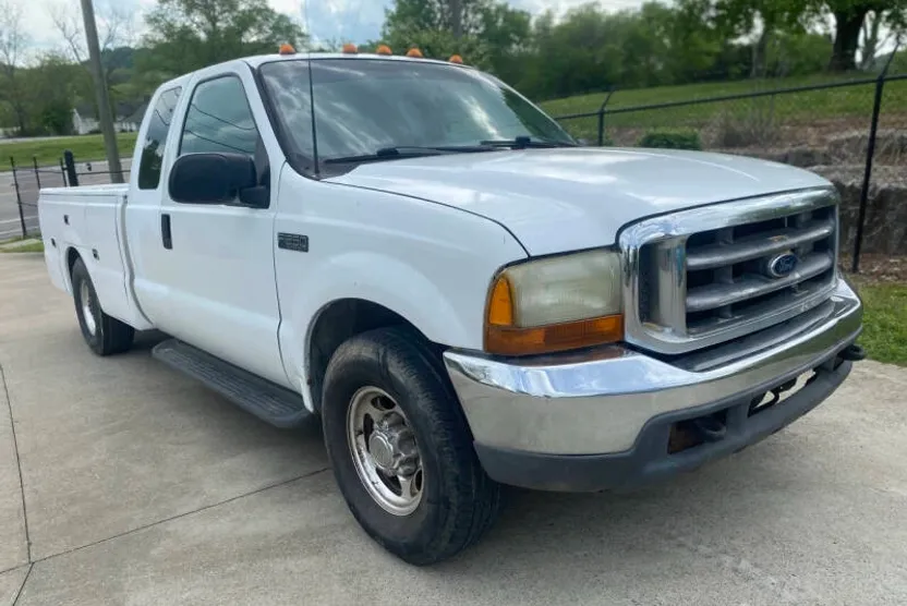 2000 Ford F-250 photo 1