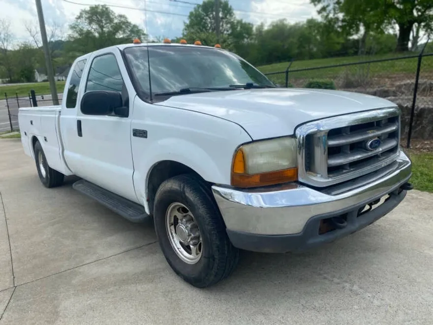 2000 Ford F-250 photo 1