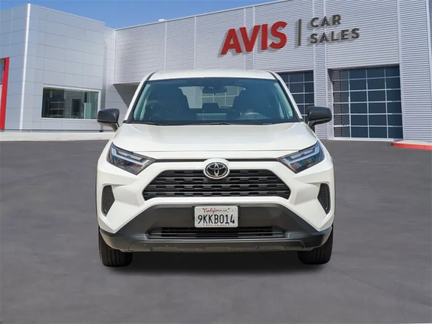 2024 Toyota RAV4 LE photo 1
