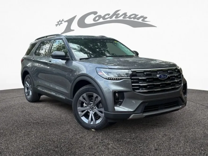 2025 Ford Explorer photo 1