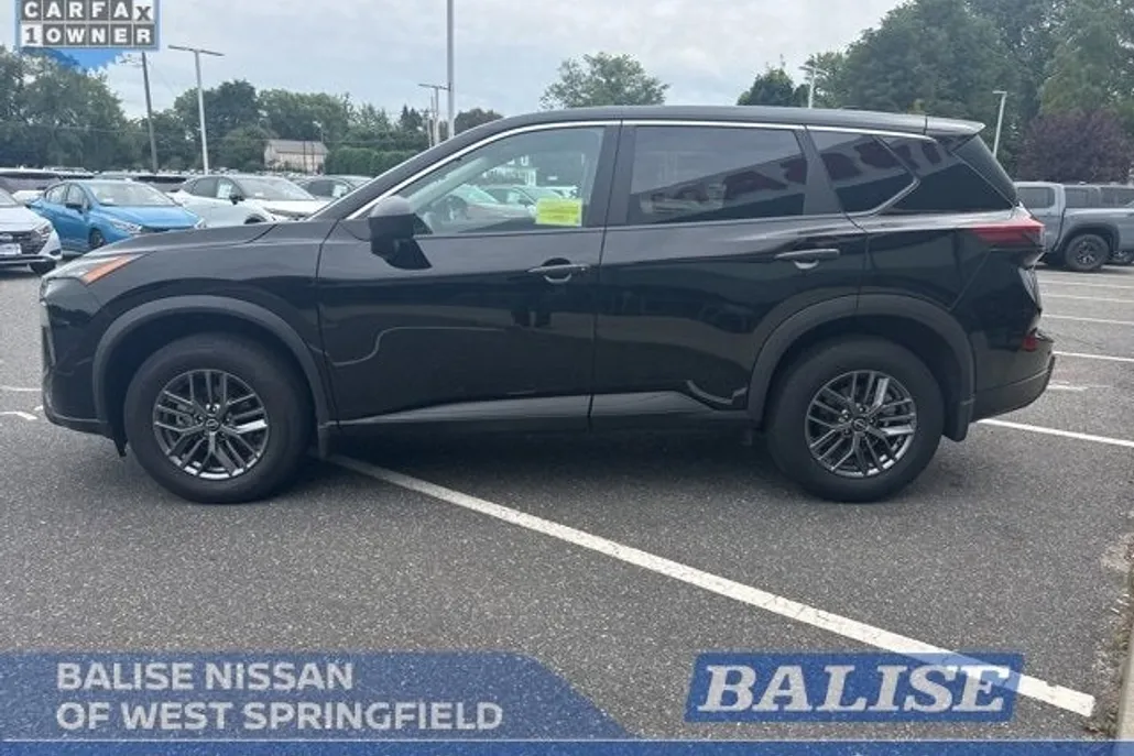 2024 Nissan Rogue S AWD photo 1