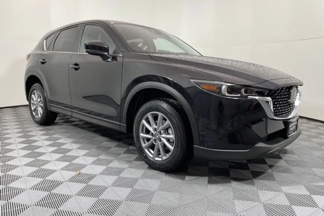 2025 Mazda CX-5 2.5 S Preferred photo 1