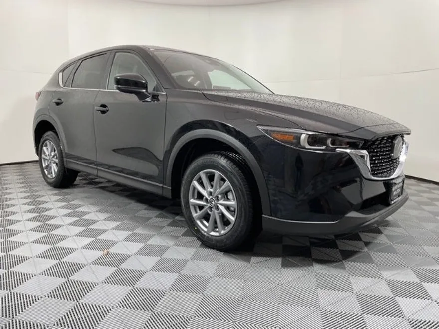2025 Mazda CX-5 2.5 S Preferred photo 1