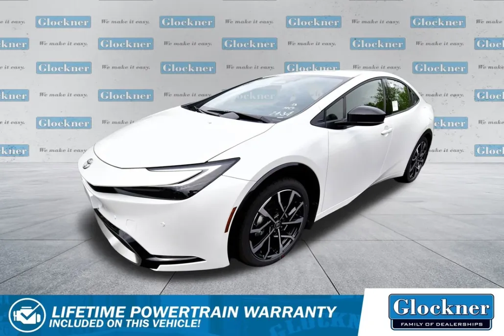 2025 Toyota Prius Plug-in Hybrid XSE photo 1