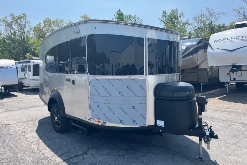 2025 Airstream Base Camp photo 1