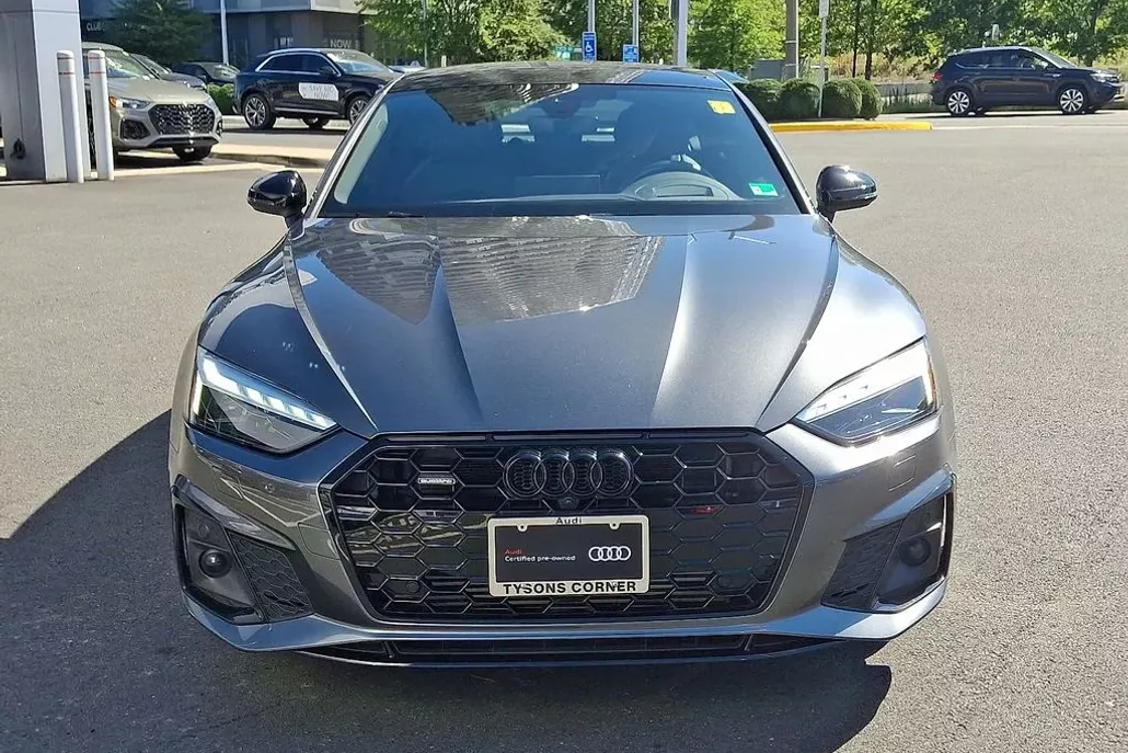 2023 Audi A5 45 S line Prestige photo 1