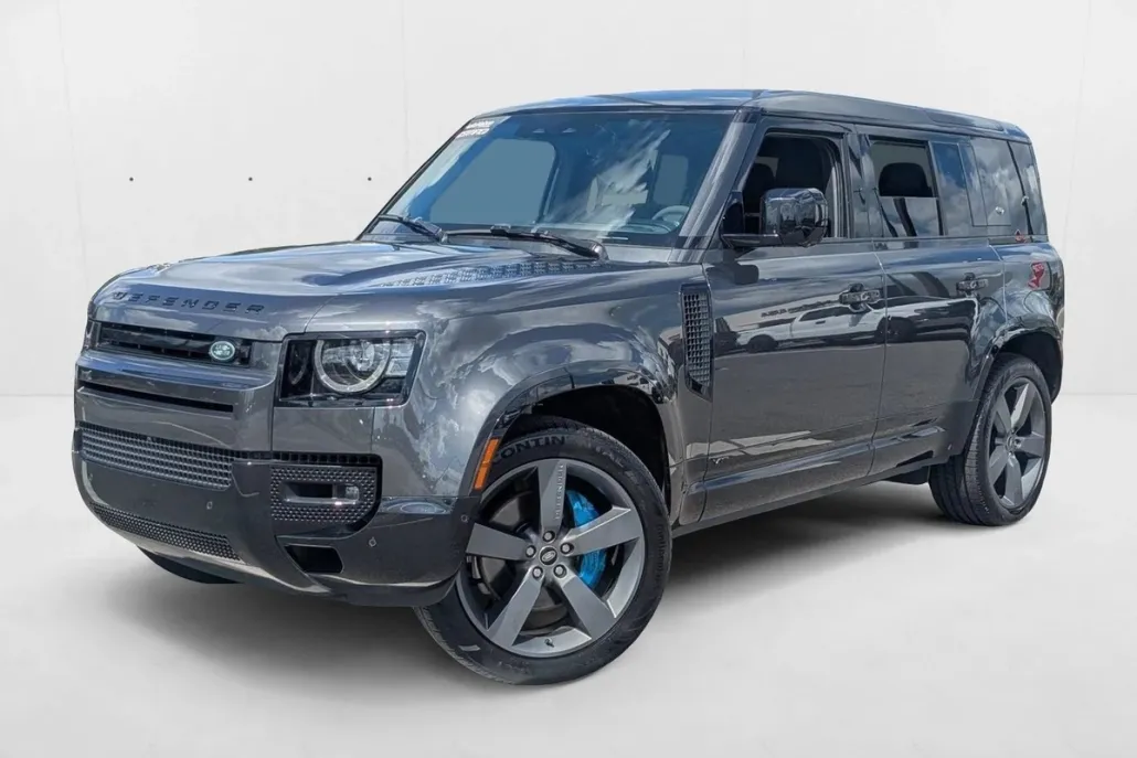 2022 Land Rover Defender V8 photo 1