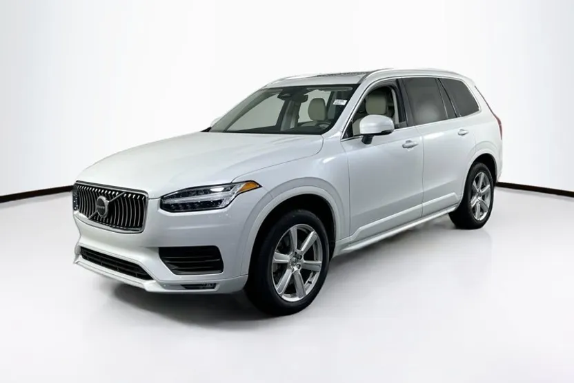 2023 Volvo XC90 Core photo 1