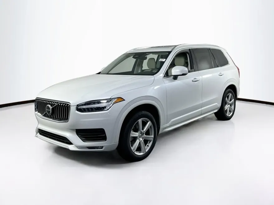 2023 Volvo XC90 Core photo 1