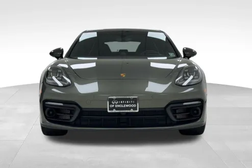 2023 Porsche Panamera 4 Platinum photo 2