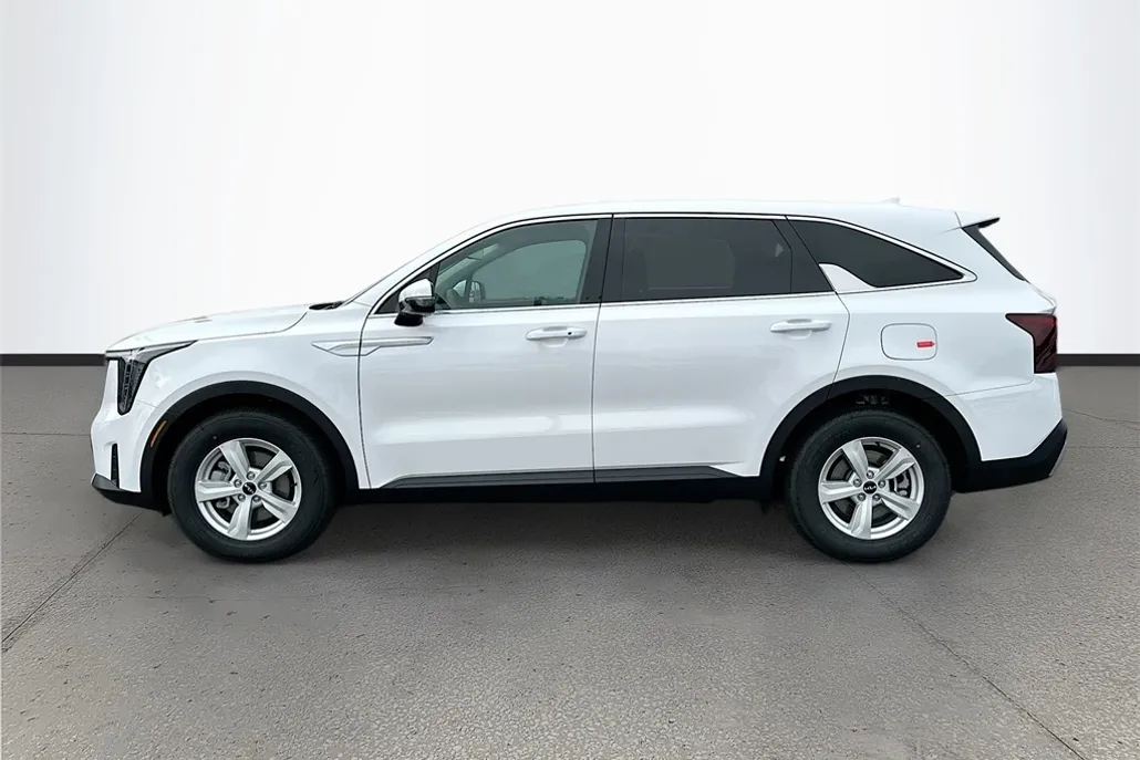 2026 Kia Sorento LX photo 1