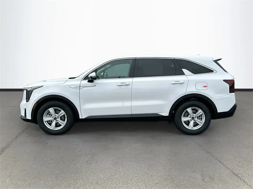 2026 Kia Sorento LX photo 1