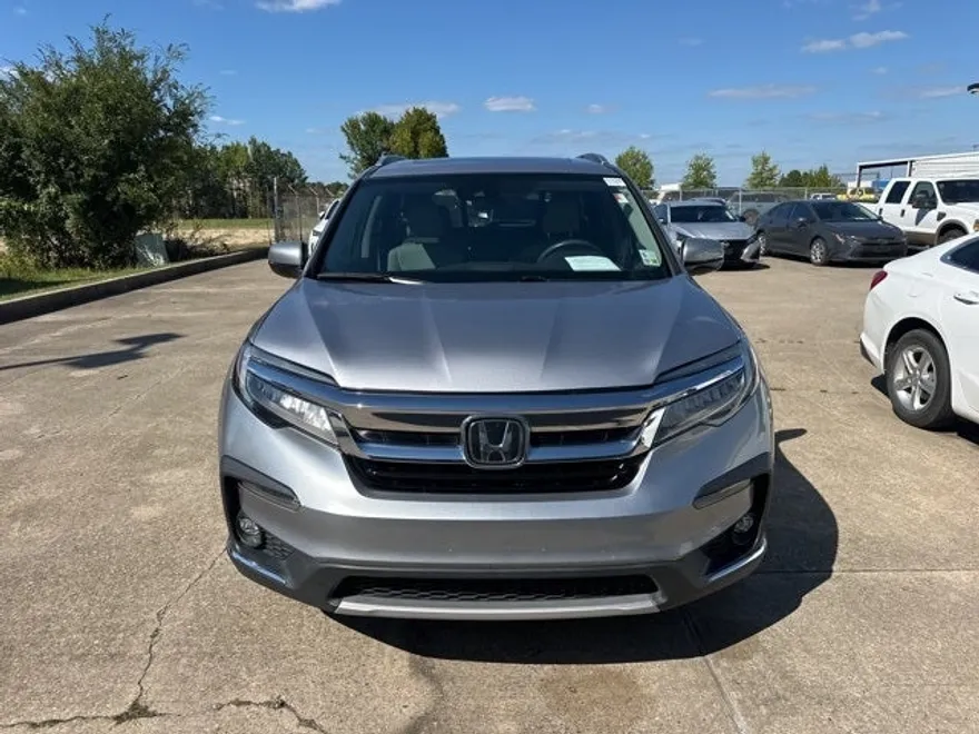 2020 Honda Pilot Touring photo 1