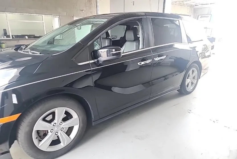2020 Honda Odyssey EX-L photo 1