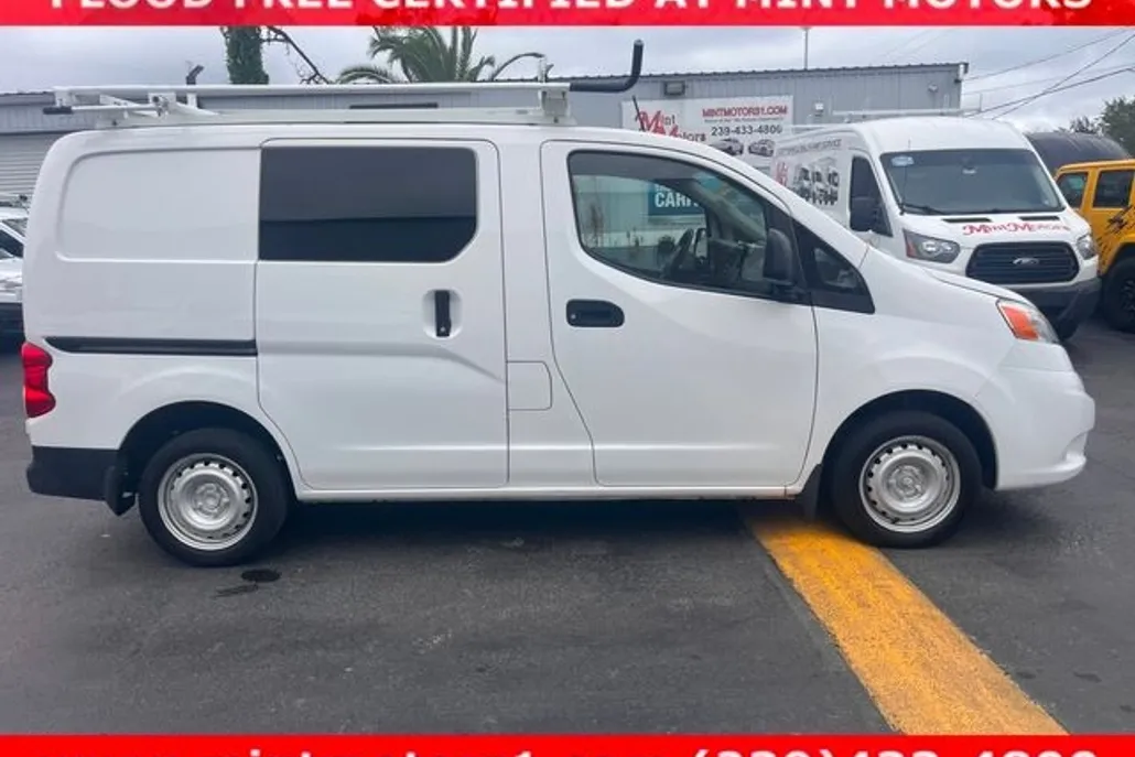 2020 Nissan NV200 photo 1