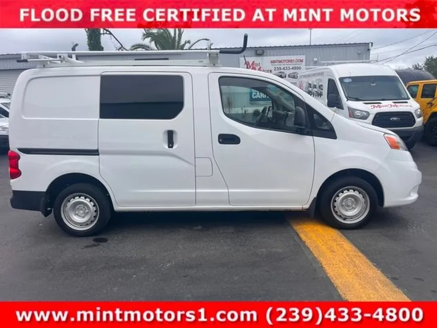2020 Nissan NV200 photo 1