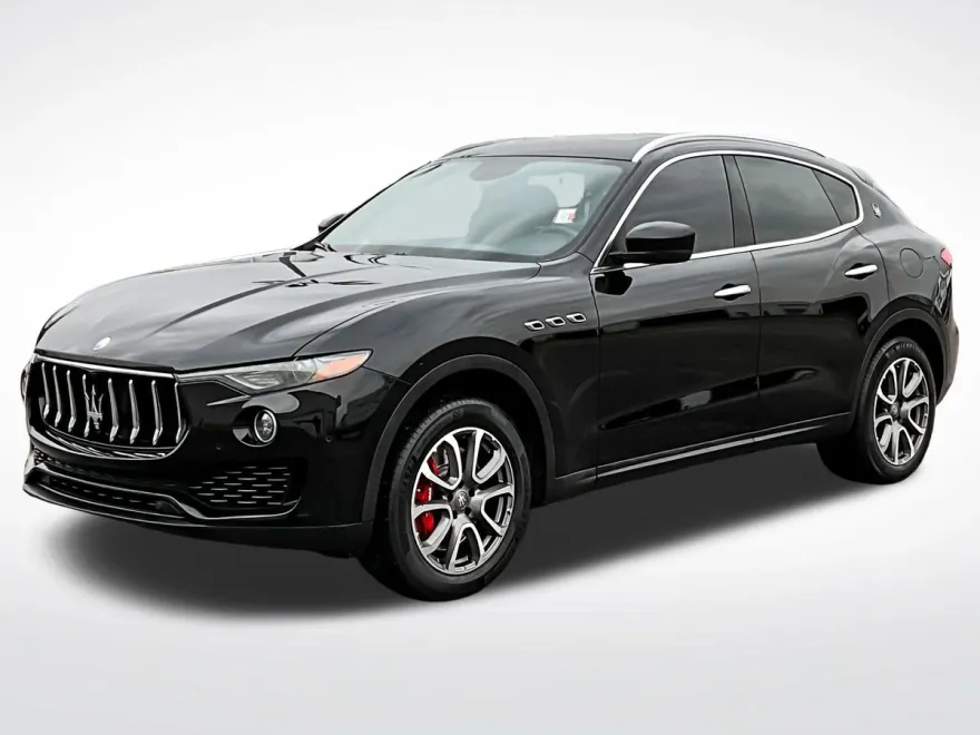 2017 Maserati Levante S photo 1