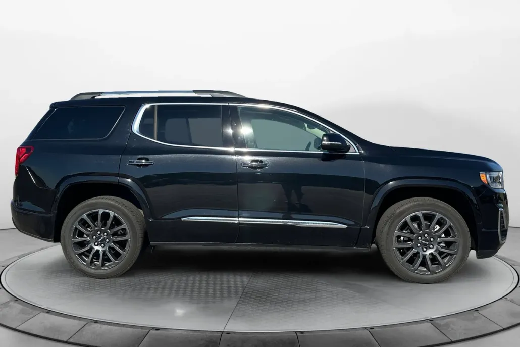2023 Gmc Acadia Denali photo 1