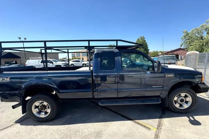 2001 Ford F-250 Lariat photo 1