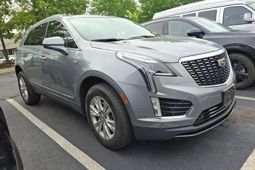 2023 Cadillac XT5 Luxury photo 1