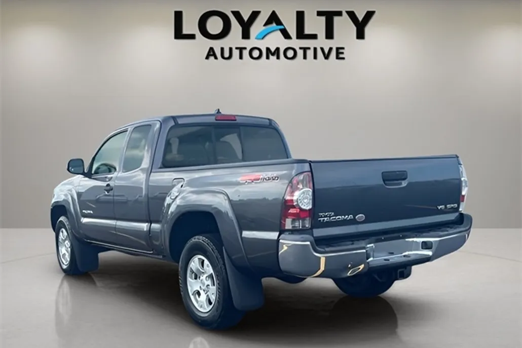 2014 Toyota Tacoma Base photo 1