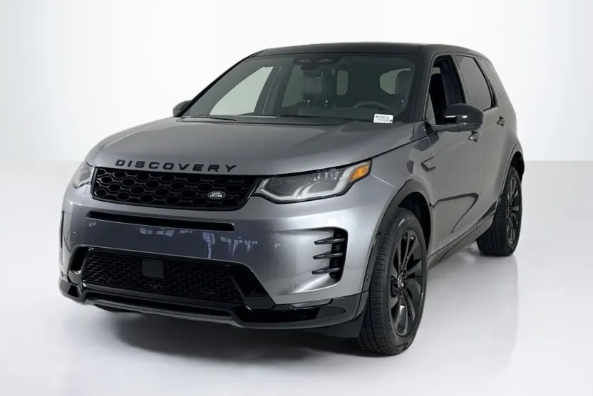 2024 Land Rover Discovery Sport SE photo 1